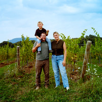 Weis Vineyards