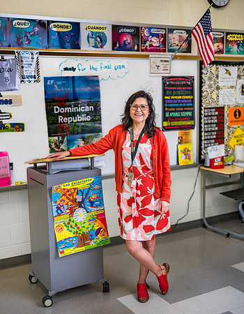 Middle School Spanish Teacher Patty Becerril-Drapikowski
